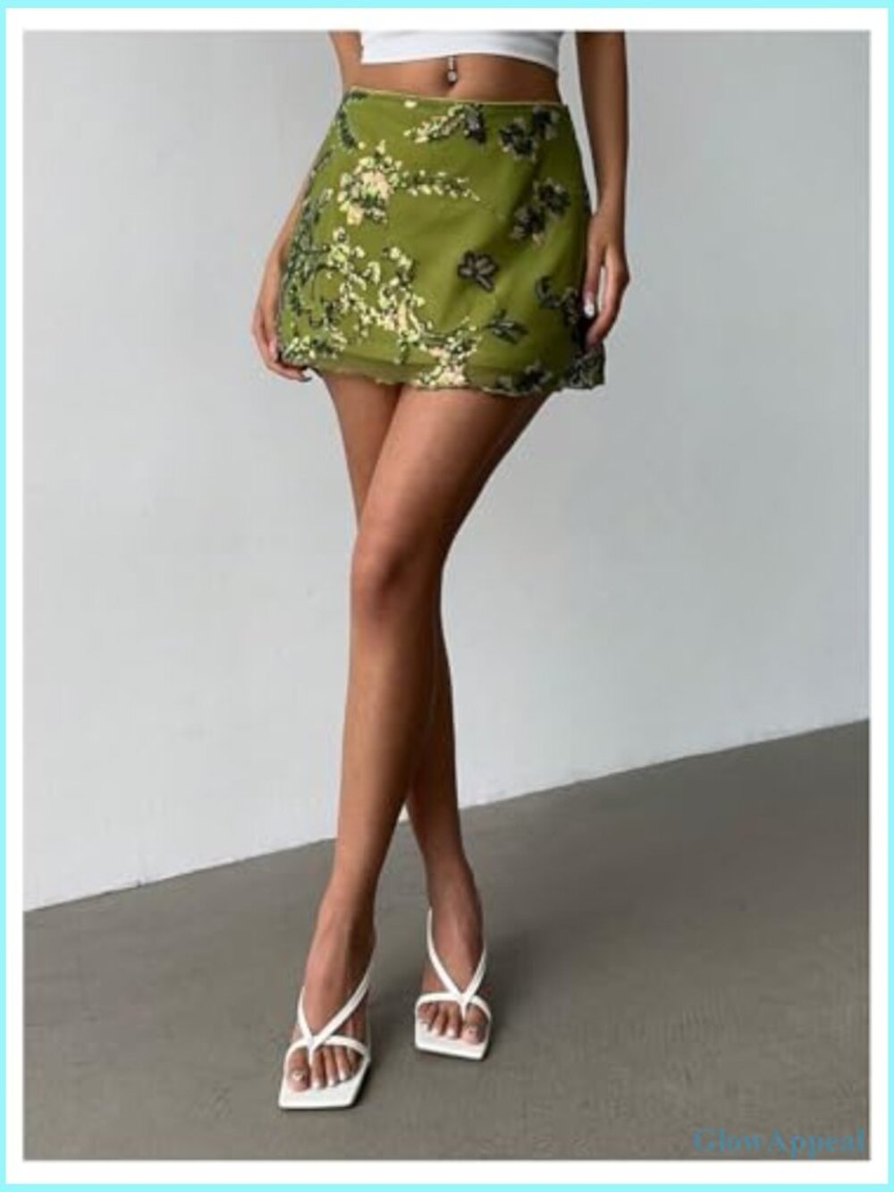 Sequin Mini Skirt with Embroidery and Zipper Closure - Picture 6 of 6